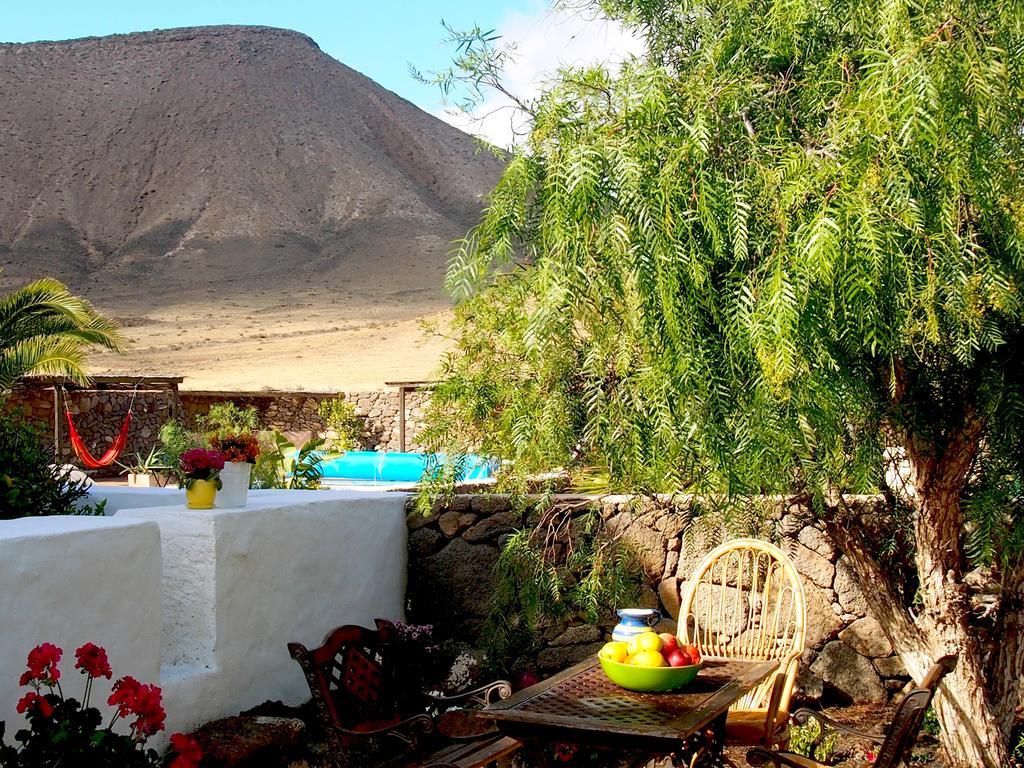 Penzion La Casa Caldera Femés Exteriér fotografie