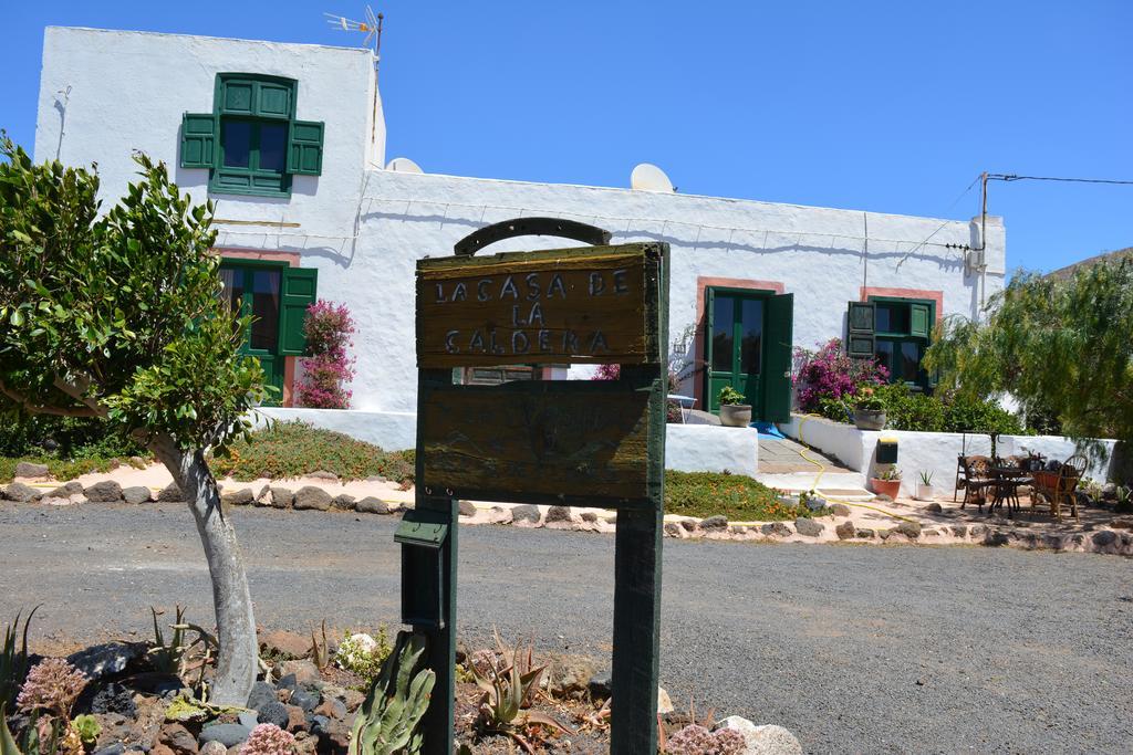 Penzion La Casa Caldera Femés Exteriér fotografie